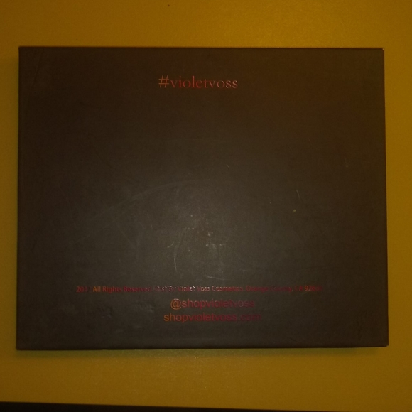 Violet Voss Hashtag Palette - Picture 3 of 3